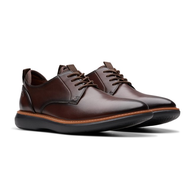 Clarks Brantin Plain (SKU: 147-1633-12-6)