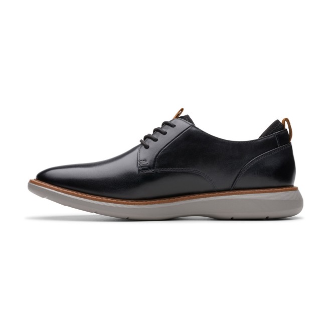 Clarks Brantin Plain (SKU: 147-1633-11-6)