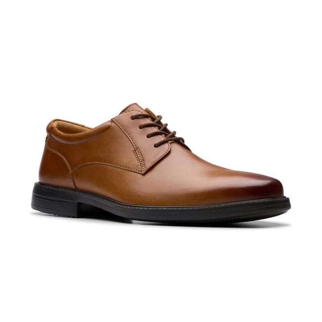 Clarks Wendel Tan (SKU: 147-1645-23-6)