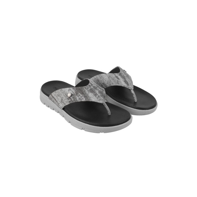 Mochi Men Black Casual Slippers & Flip Flops (SKU: 16-1005-11-40)