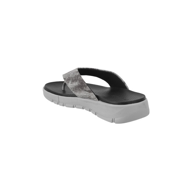 Mochi Men Black Casual Slippers & Flip Flops (SKU: 16-1005-11-40)