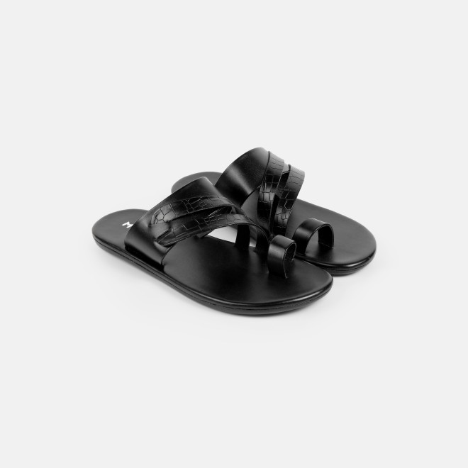 Mochi Men Black Casual Slippers (SKU: 16-1076-11-39)