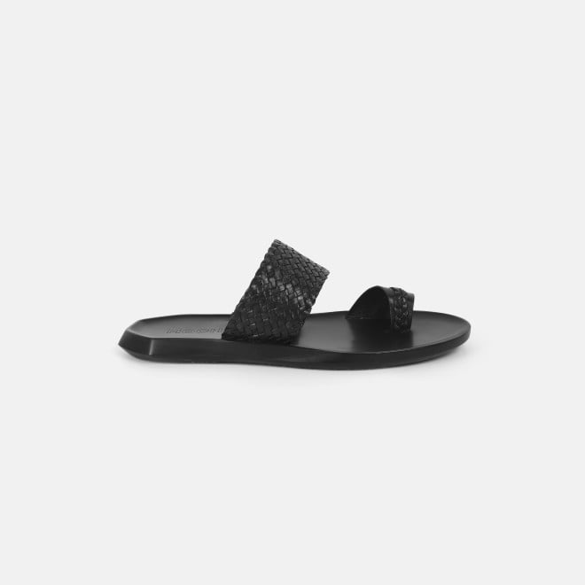 Mochi Men Black Casual Slippers (SKU: 16-1126-11-40) Mochi Men Black Casual Slippers (SKU: 16-1126-11-40)
