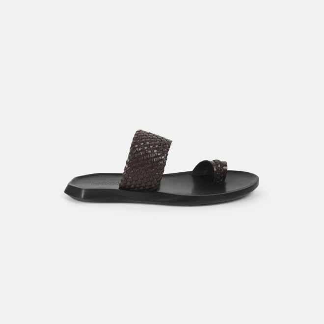 Mochi Men Brown Casual Slippers (SKU: 16-1126-12-42) Mochi Men Brown Casual Slippers (SKU: 16-1126-12-42)