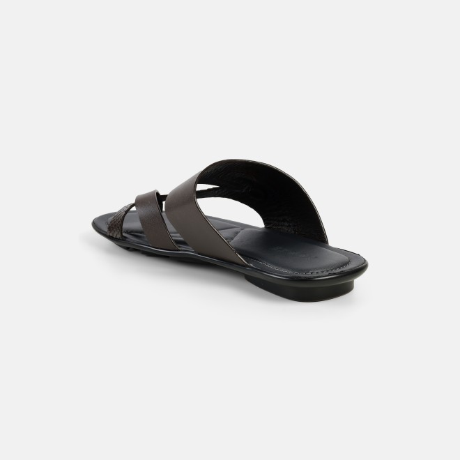 Mochi Men Brown Casual Slippers (SKU: 16-1159-12-40) Mochi Men Brown Casual Slippers (SKU: 16-1159-12-40)