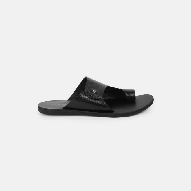 Mochi Men Black Casual Slippers (SKU: 16-1214-11-40) Mochi Men Black Casual Slippers (SKU: 16-1214-11-40)