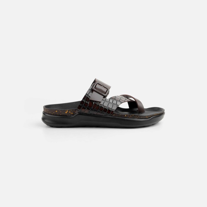 Mochi Men Brown Casual Slippers (SKU: 16-1216-12-40)