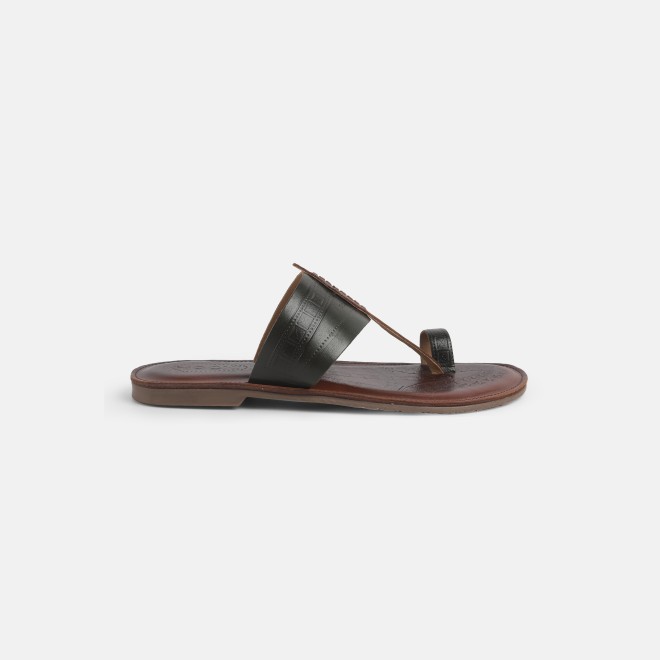 Mochi Men Olive Ethnic Kolhapuris (SKU: 16-1223-49-40)
