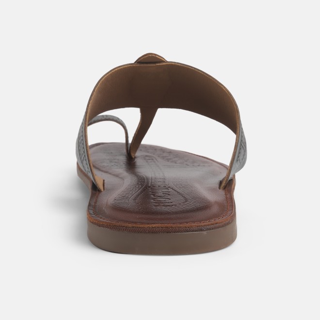 Mochi Men Olive Ethnic Kolhapuris (SKU: 16-1223-49-40)