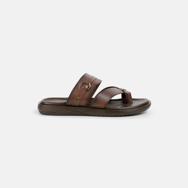 Mochi Men Brown Casual Slippers (SKU: 16-1253-12-39)
