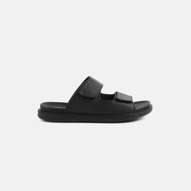 Mochi Men Black Casual Slippers (SKU: 16-1287-11-39)