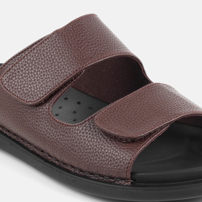 Mochi Men Brown Casual Slippers (SKU: 16-1287-12-42)