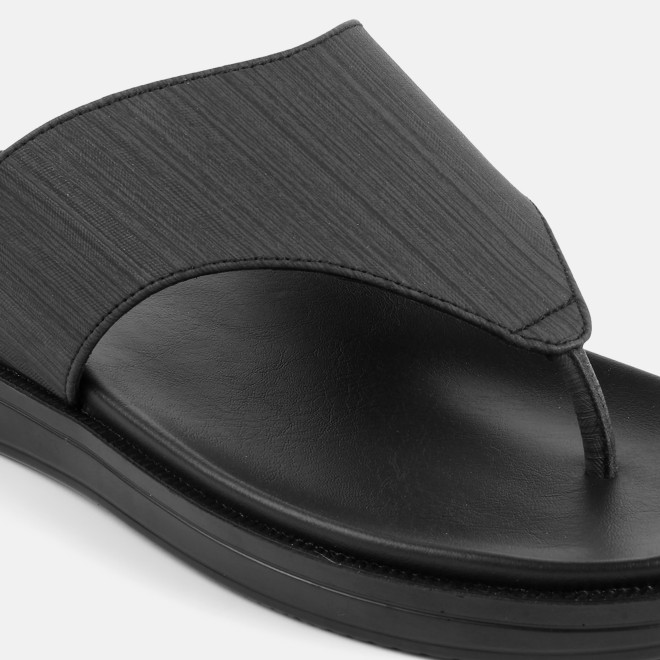 Mochi Men Black Casual Slippers (SKU: 16-1300-11-42)
