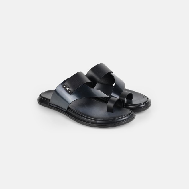 Mochi Men Black Casual Slippers (SKU: 16-1318-11-40)