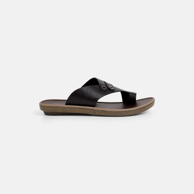 Mochi Men Brown Casual Slippers (SKU: 16-1320-12-40)