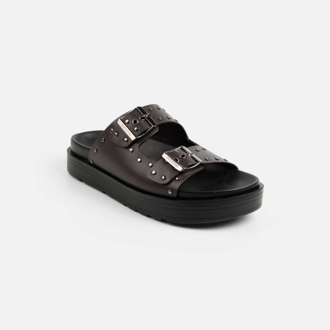 Mochi Men Brown Casual Slippers (SKU: 16-1322-12-42)