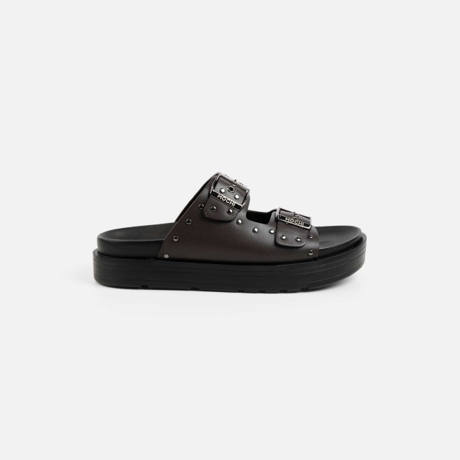 Mochi Men Brown Casual Slippers (SKU: 16-1322-12-42)