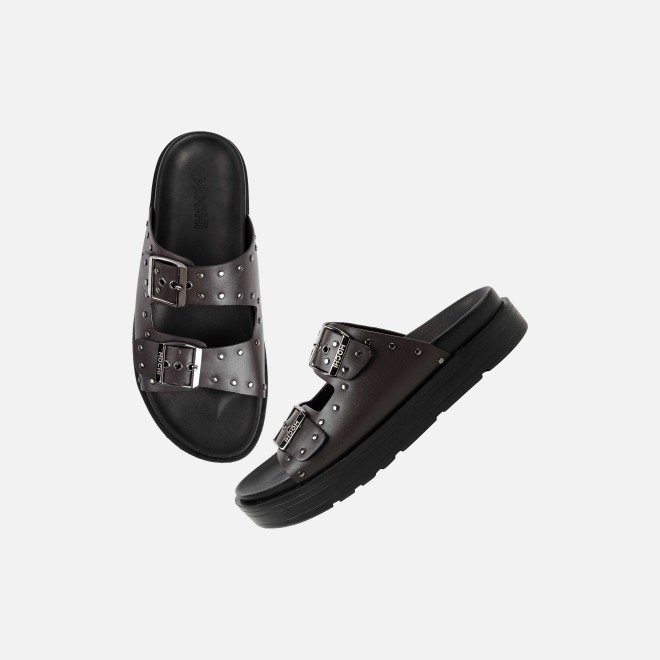 Mochi Men Brown Casual Slippers (SKU: 16-1322-12-42)