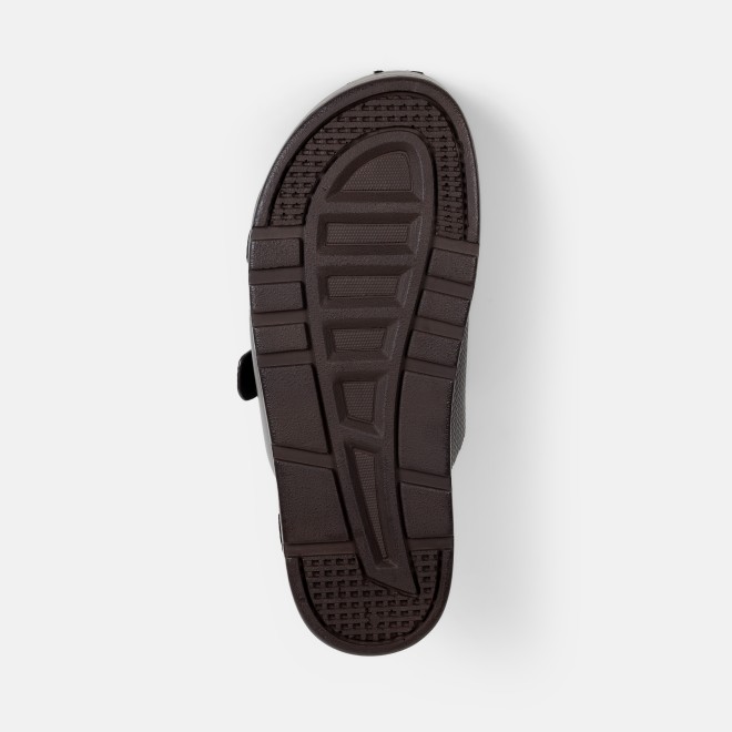 Mochi Men Brown Casual Slippers (SKU: 16-1324-12-40)