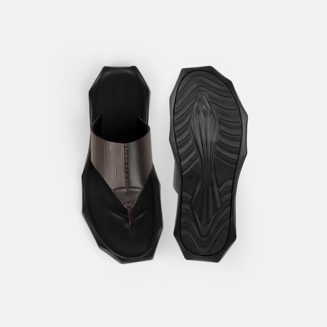 Mochi Men Brown Casual Slippers (SKU: 16-1325-12-40)