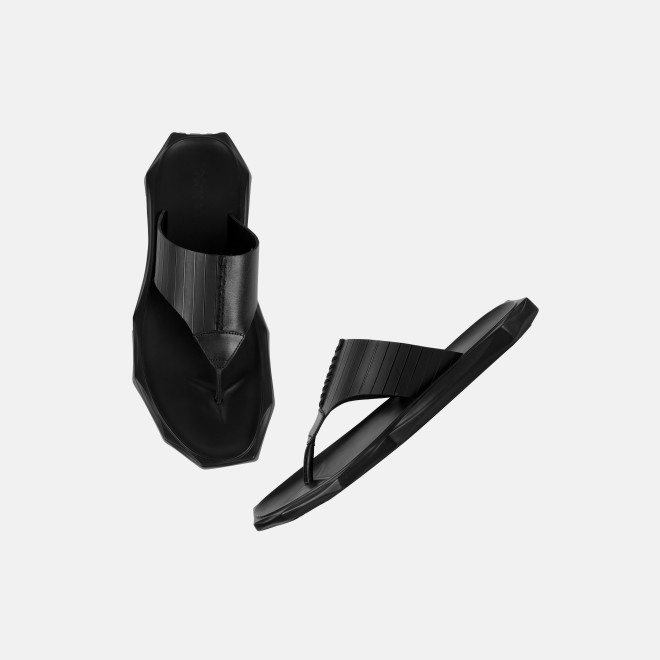 Mochi Men Black Casual Slippers (SKU: 16-1325-11-40)