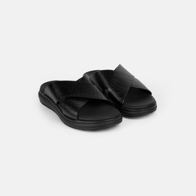 Mochi Men Black Casual Slippers (SKU: 16-1343-11-40)