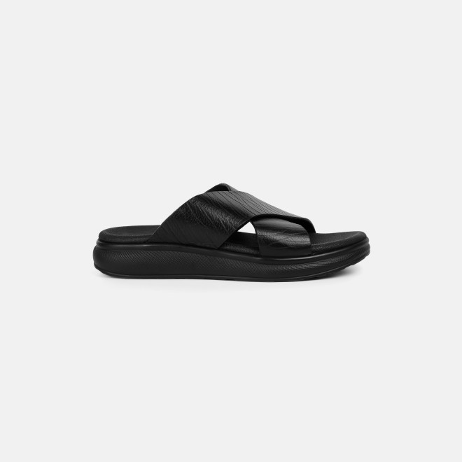 Mochi Men Black Casual Slippers (SKU: 16-1343-11-40)