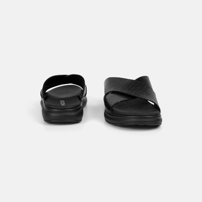 Mochi Men Black Casual Slippers (SKU: 16-1343-11-40)
