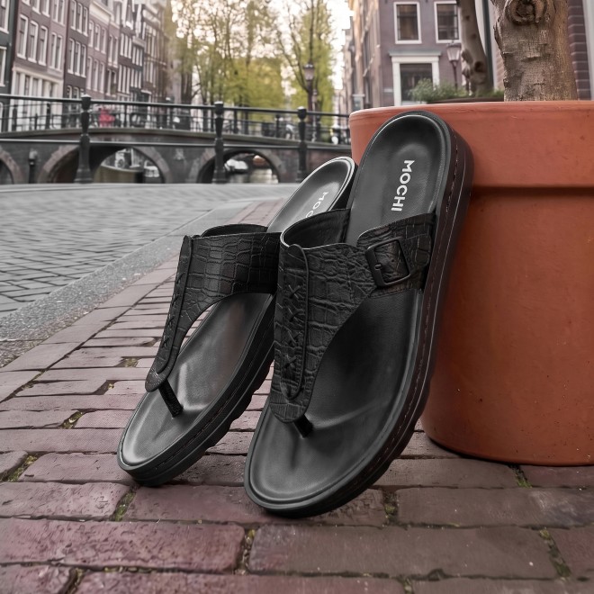 Mochi Men Black Casual Slippers (SKU: 16-1371-11-40) Mochi Men Black Casual Slippers (SKU: 16-1371-11-40)