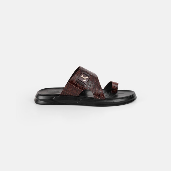 Mochi Men Brown Casual Slippers (SKU: 16-1381-12-40) Mochi Men Brown Casual Slippers (SKU: 16-1381-12-40)