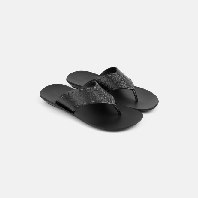 Mochi Men Black Casual Slippers (SKU: 16-1413-11-40) Mochi Men Black Casual Slippers (SKU: 16-1413-11-40)