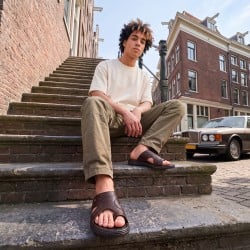 Mochi Men Wine Casual Slippers