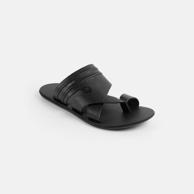Mochi Men Black Casual Slippers (SKU: 16-1440-11-39)