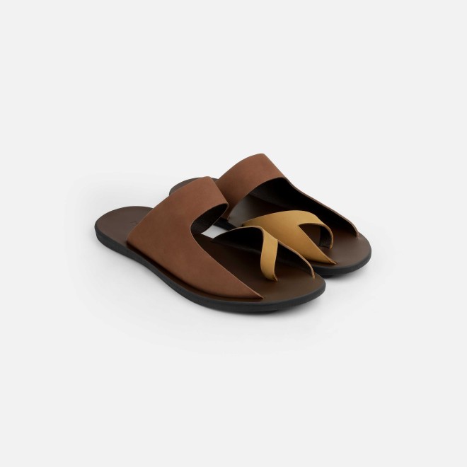 Mochi Men Brown Casual Slippers (SKU: 16-800130-12-42)