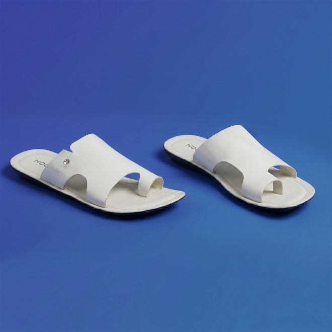 Mochi Men White Casual Slippers