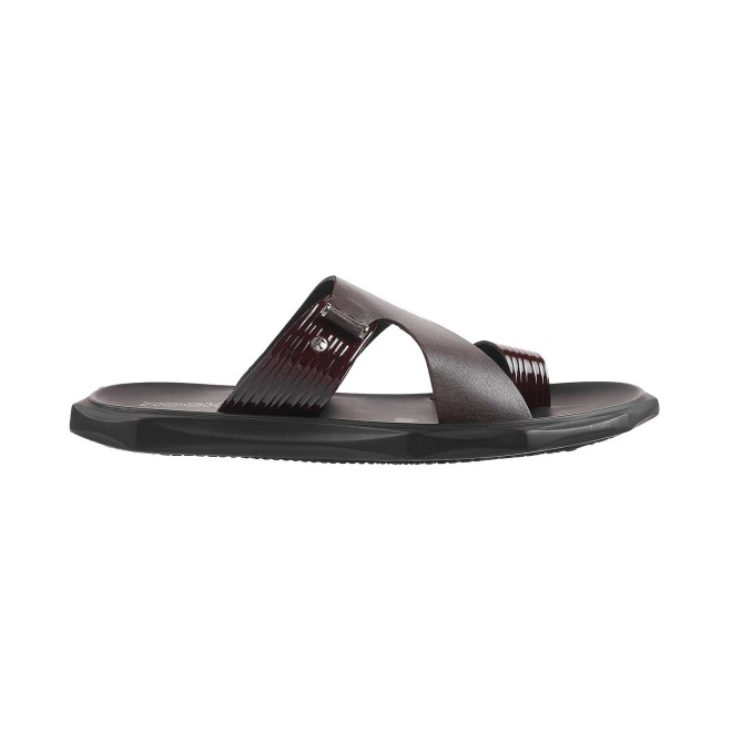 Mochi Men Brown Casual Slippers (SKU: 16-827-12-40)