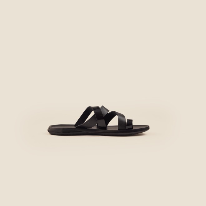Mochi Men Black Casual Slippers (SKU: 16-870-11-40) Mochi Men Black Casual Slippers (SKU: 16-870-11-40)