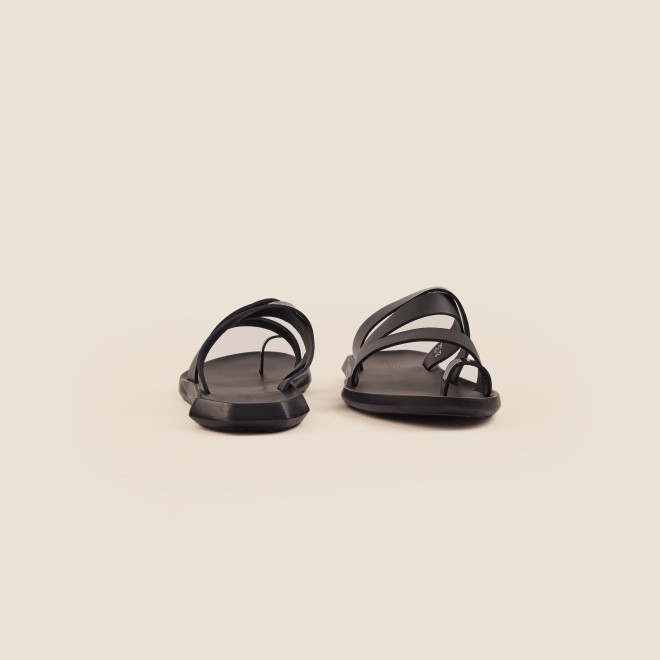 Mochi Men Black Casual Slippers (SKU: 16-870-11-40) Mochi Men Black Casual Slippers (SKU: 16-870-11-40)