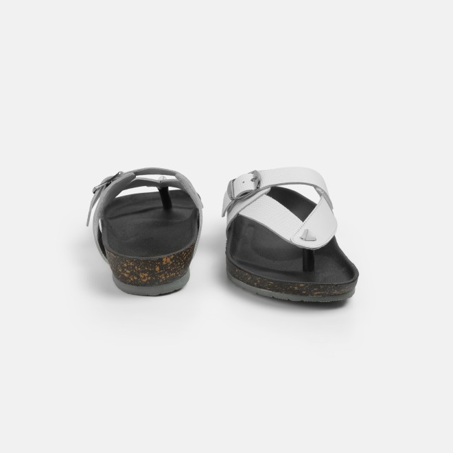 Mochi Men White Casual Slippers (SKU: 16-900207-16-39)