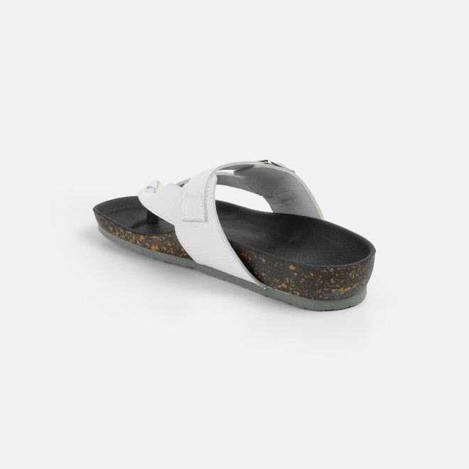 Mochi Men White Casual Slippers (SKU: 16-900207-16-39)