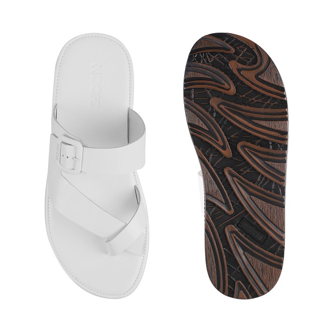 Mochi Men White Casual Slippers (SKU: 16-900519-16-39)