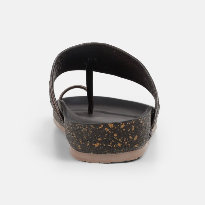 Mochi Men Brown Ethnic Kolhapuris (SKU: 16-901261-12-39)