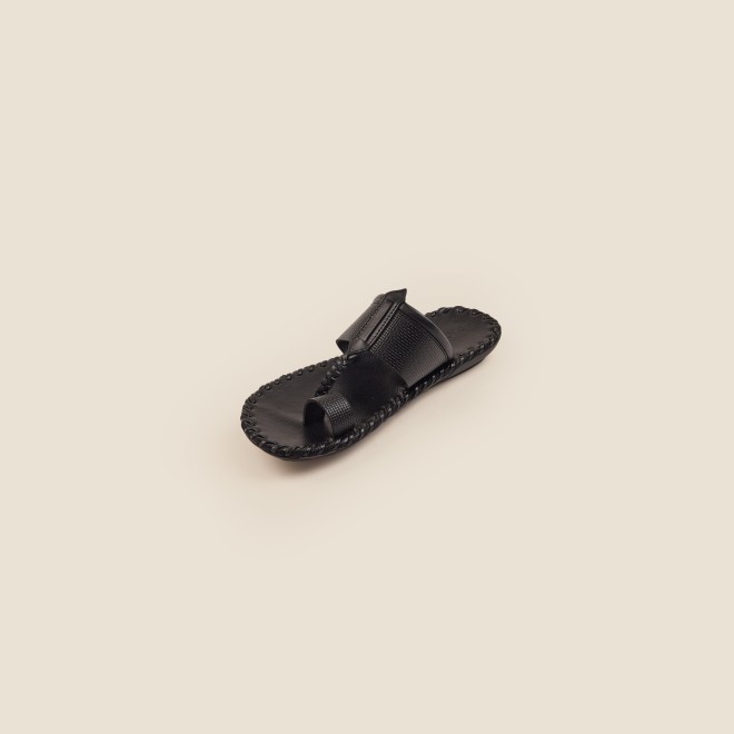 Mochi Men Black Casual Sandals (SKU: 16-955-11-40)