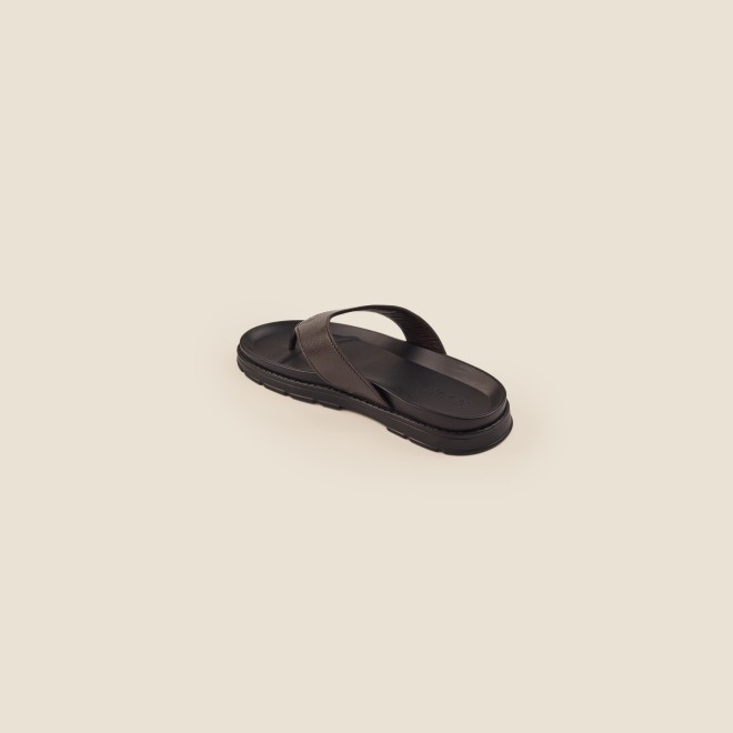 Mochi Men Brown Casual Slippers (SKU: 16-995-12-40) Mochi Men Brown Casual Slippers (SKU: 16-995-12-40)