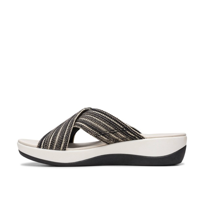 Clarks Women White-black Casual Slippers (SKU: 161-1615-69-5)