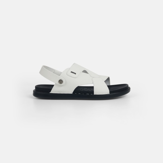 Mochi Men White Casual Sandals (SKU: 18-1025-16-40)