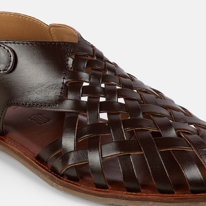Mochi Men Brown Ethnic Sandals (SKU: 18-1122-12-40)