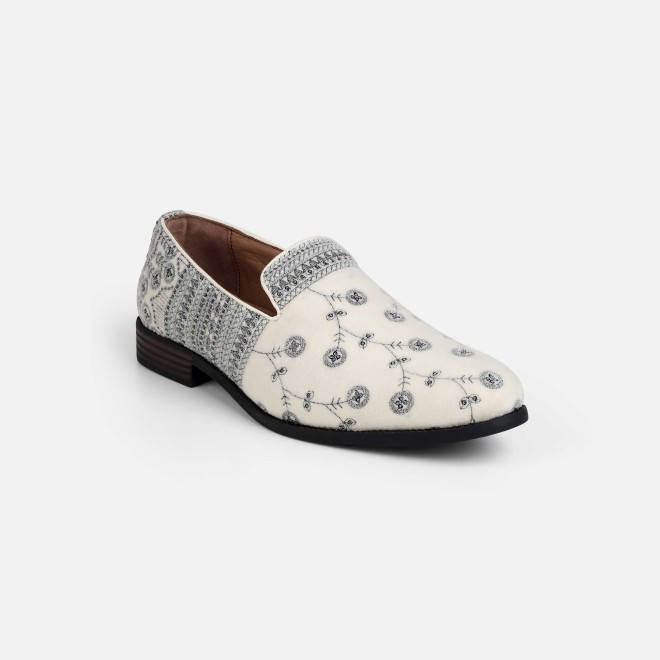 Mochi Men Beige Ethnic Jutis (SKU: 18-1133-20-41)