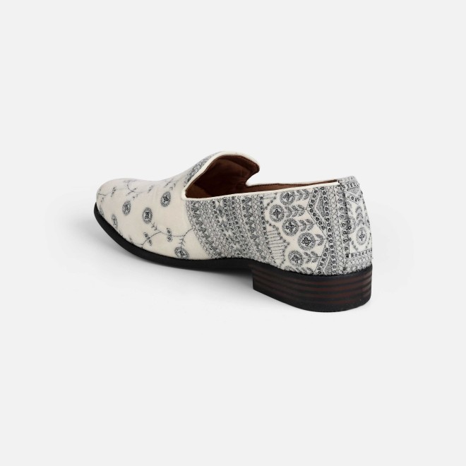 Mochi Men Beige Ethnic Jutis (SKU: 18-1133-20-41)