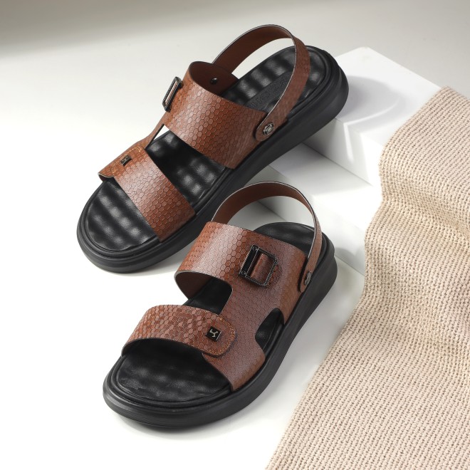 Mochi Men Brown Casual Sandals